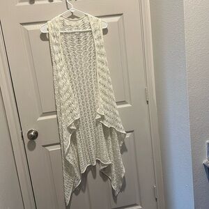 Cream Sleeveless Duster